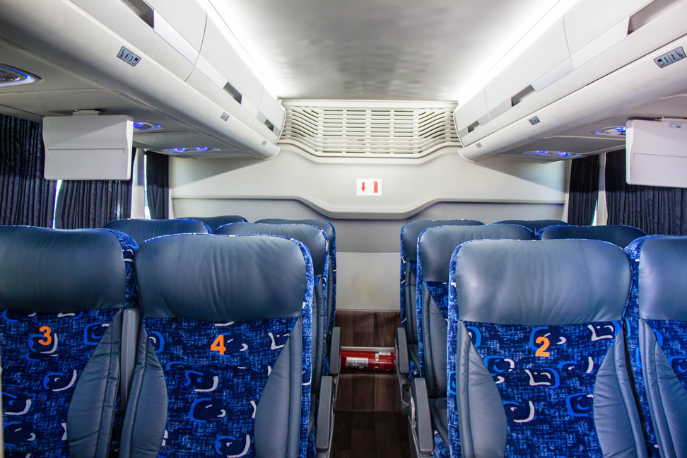 Empresa de renta de autobuses con aire acondicionado y chofer para viajes