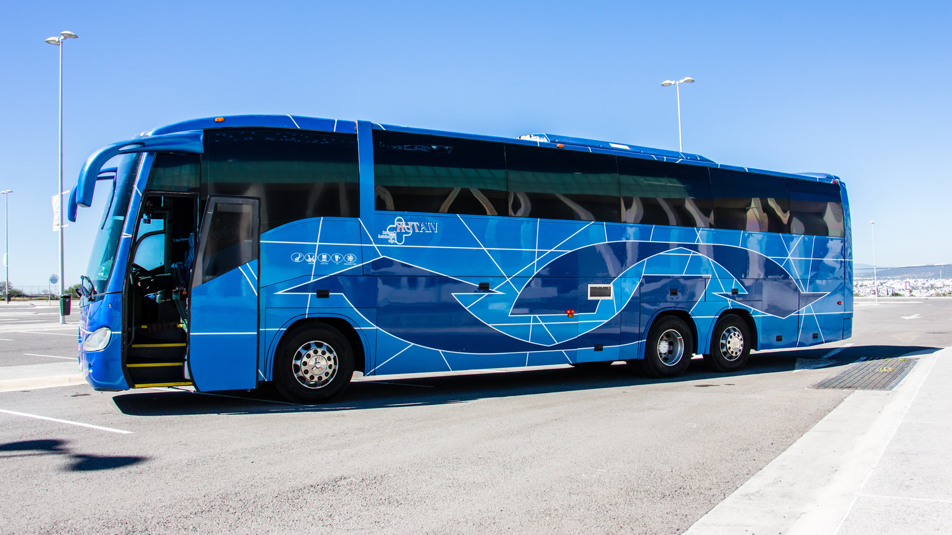 Renta de autobus para eventos sociales en Querétaro - IRIZAR CENTURY